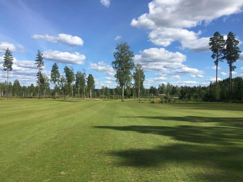 Read more about the article Driving range er åpen